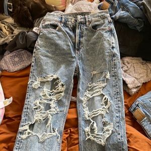 American Eagle Trendy Mom Jeans